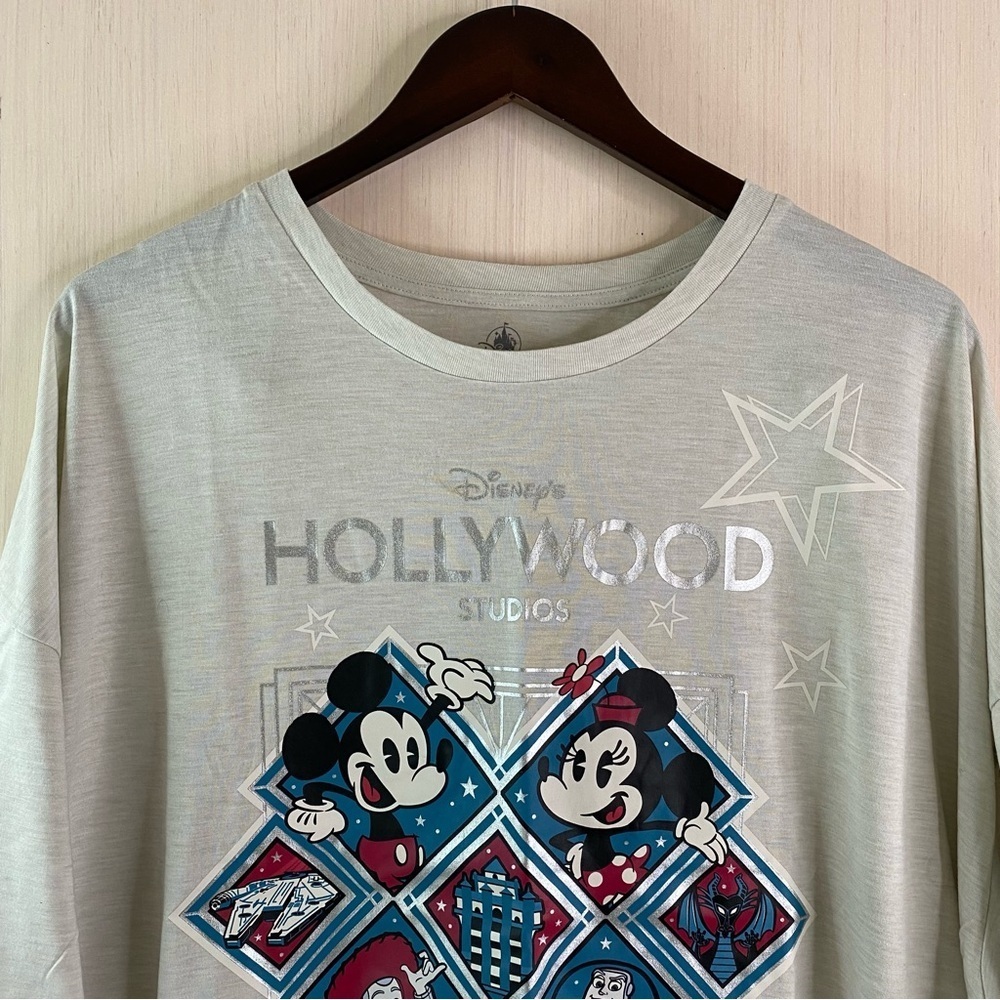 NWT Disney Hollywood Studios Short Sleeve Cropped T-Shirt XL - Picture 4 of 9